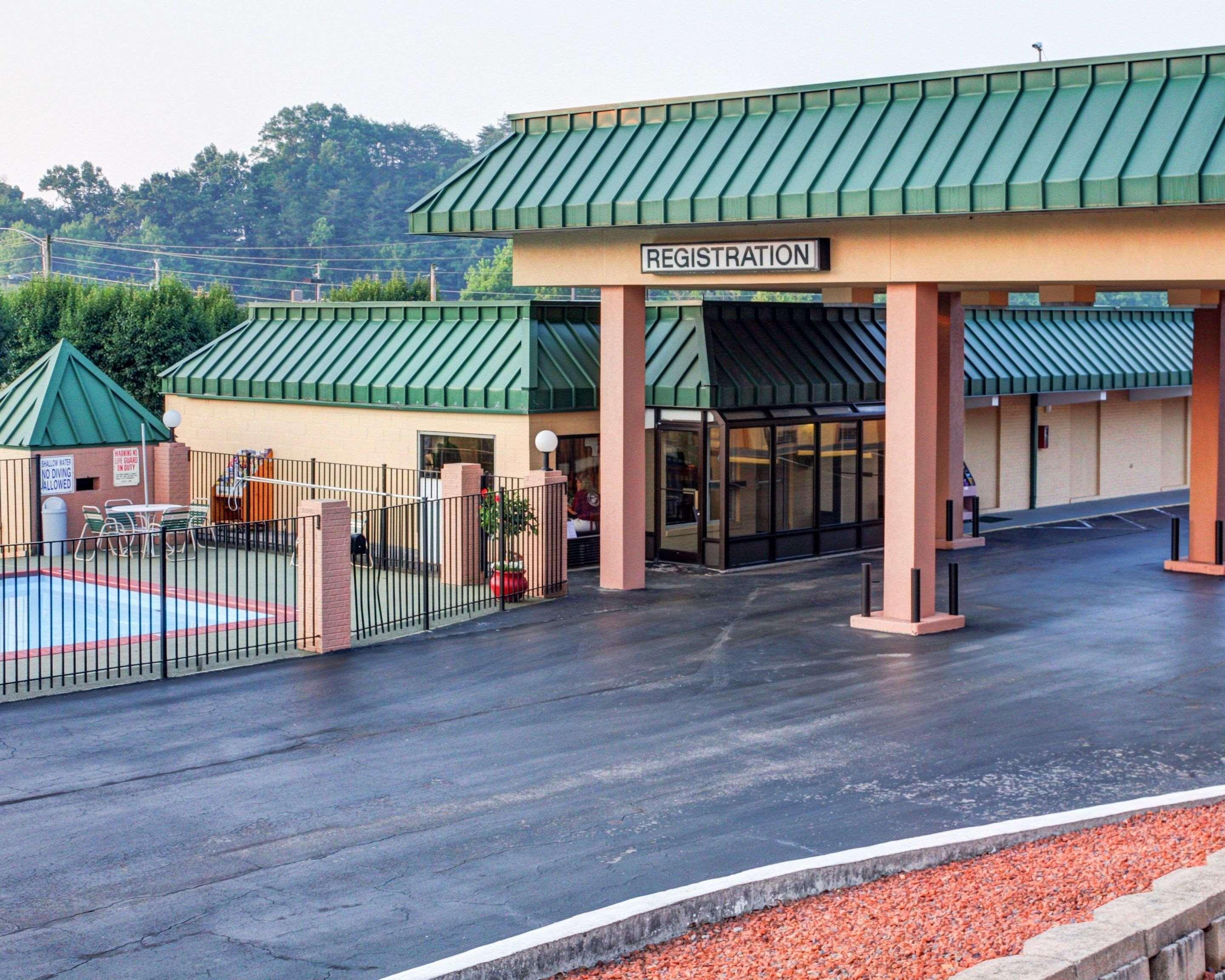 Econo Lodge Rocky Top Eksteriør billede